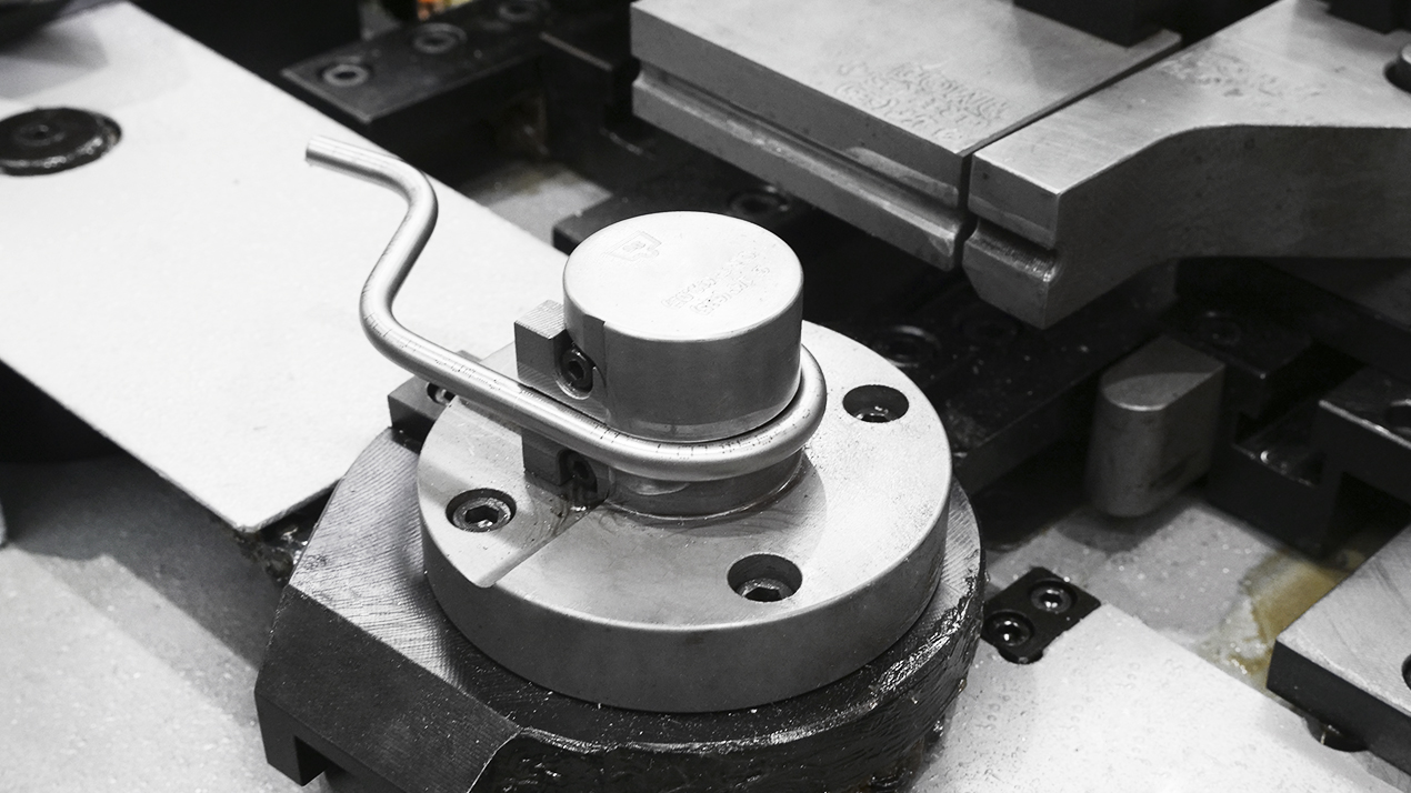 The use of pipe bending machine